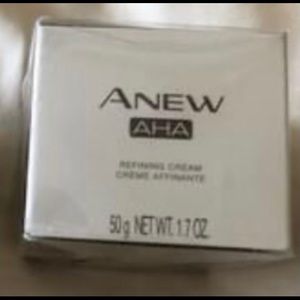 Anew Aha face cream